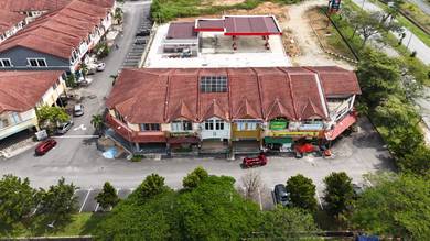 ROI 6% | 2sty Renovated Inter Unit Shoplot at Desa Pinggiran Putra