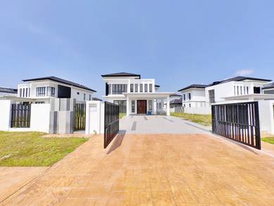RENOVATED NEW 2 Storey Bungalow (Verdale) Alam Sari Bangi HUGE LAND