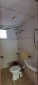 Puchong Puteri Desa Tanjung Top Floor Walk Up Apartment