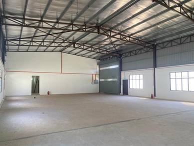 [For Sale Tenanted] 1.5 Storey Bungalow Factory Sg Tukang