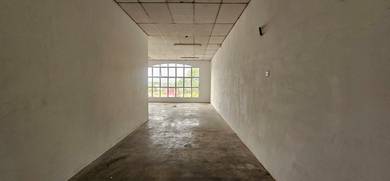 Batu Belah Klang  1ST Floor Office / Shop  22x80 Next to Main Road