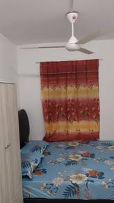 Medium Room Gugusan Dedap Apartment