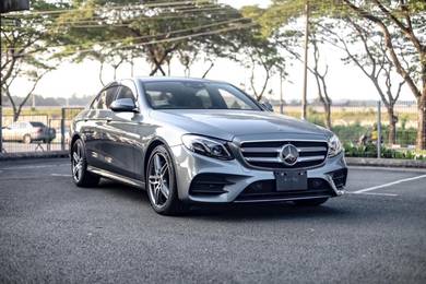 Mercedes Benz E300 2.0 *BURMESTER *5A