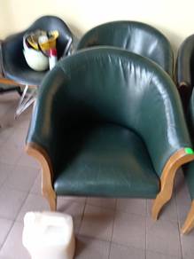 Single Wooden Leather Sofa TC710