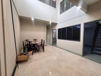Freehold 1 Storey Terrace House partly Furnished with Basic Renovation