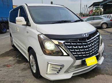 Hyundai GRAND STAREX 2.5 (A)
