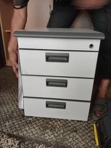 Grey 3 Level Mobile Pedestal TC728