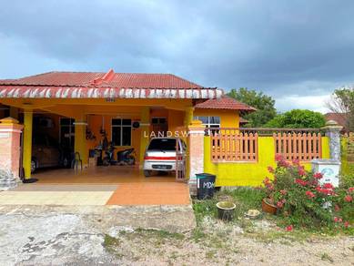 Rumah Semi D Tanah Besar Di Banggol Petai Machang