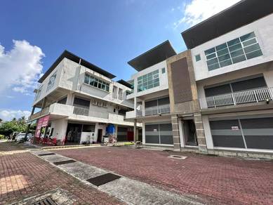 1 Avenue Commercial Centre 2 adjoining 3 Storey Shoplot For Sale