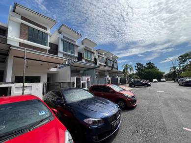 TERMURAH💥3134sqft 💥2.5 Storey Alam Villa Eco Residence Pekan Meru