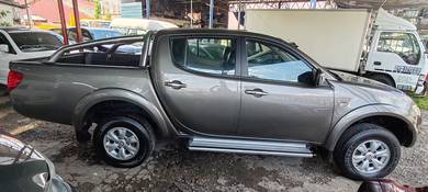 Mitsubishi TRITON 2.5 FACELIFT (A) Acc free