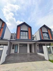 2 storey terrace ilham residence elmina east shah alam frehold guarded