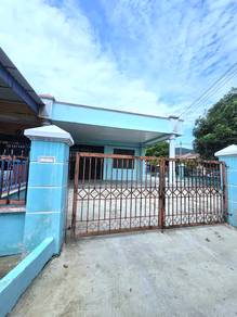 CORNER LOT Single Storey Terrace, Taman Desa Puteri, Bahau