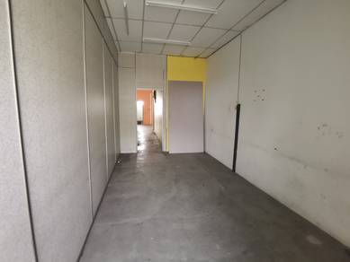 FACING MAINROAD First Floor Shoplot Bandar Laguna Merbok For Rent