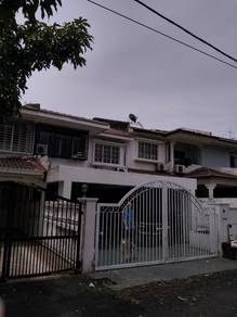 Intermediate double story house in tmn taming jaya balakong for sale