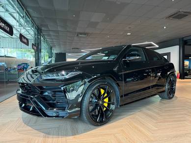 Lamborghini URUS 4.0 (A) (CARBON PACK)
