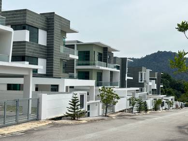 Brand New Baymont Residence 3 Storey Super Bungalow 6943 sqft Seaview