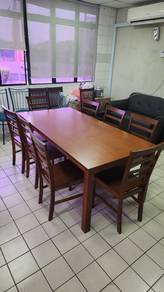 Meja makan dining table