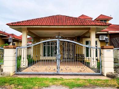 Semi D Setingkat Taman Paya Rumput Indah Cheng Alor gajah Melaka