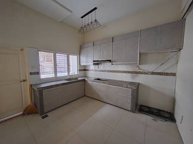 Untuk Dijual Rumah Teres Hyperlink, Gated and Guarded di Shah Alam