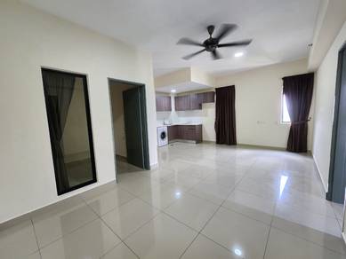 Below Market Condo Hyve Bistari Freehold Shaftsbury Square, Cybersquar