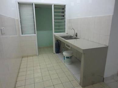 Apartment Plaza Suria, Damansara Damai, Petaling Jaya