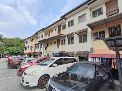 Seroja Apartment (Taman Tasik Jaya)