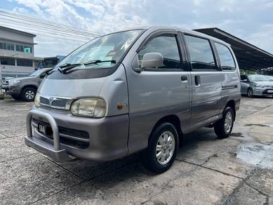 Perodua RUSA 1.6 GX (M)