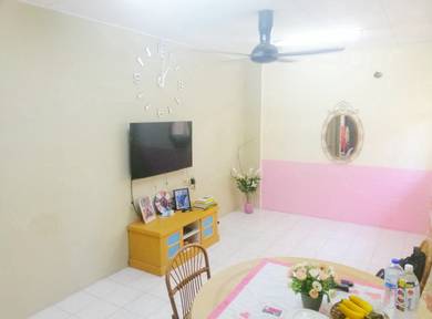 Freehold & Selling Cheap Villa Impian Apartment Kota Warisan Sepang