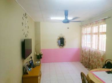 Freehold & Selling Cheap Villa Impian Apartment Kota Warisan Sepang