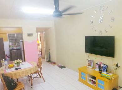 Freehold & Selling Cheap Villa Impian Apartment Kota Warisan Sepang