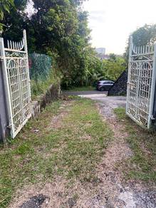 Tanah lot banglo berserta sebuah rumah pekan Kinrara Puchong Selangor