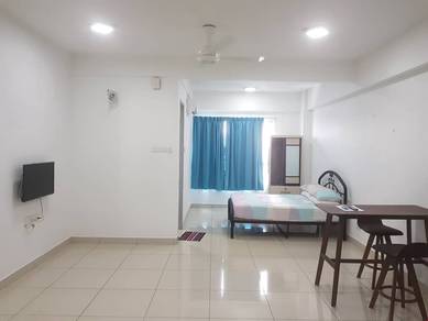 Tropicana Bay STUDIO, Simple Furnished, 1 Car Park