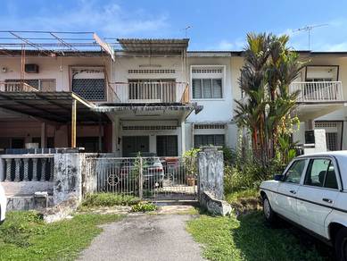 Freehold 2 Sty House at Tmn Shatin Ipoh