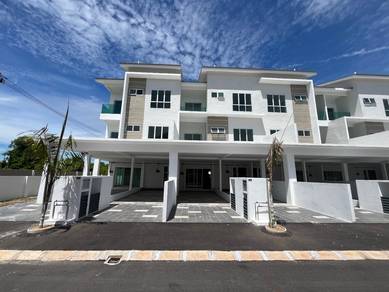 Completed New Town House at Medan Lpg Cyber Ipoh