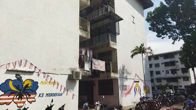 1st home buyer opportunity for Low cost flat Puchong Perdana Block I