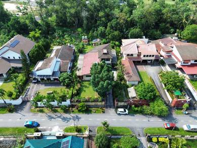 HUGE LAND 1.5 Storey Bungalow Seksyen 1 Bandar Baru Bangi