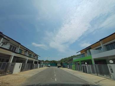 Parklane @ Taman Bukit Sepanggar / 2 Storey / Phase 1 / 4 Bedroom / KK