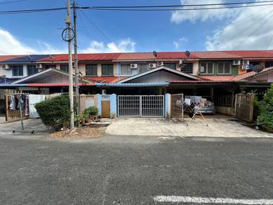 Taman Indah Jaya | 2 Storey Terrace House | 3R2B | Extended Kitchen