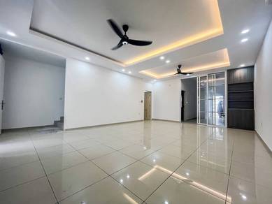 Renovated & Maintained 2 Storey Terrace House Ara Sendayan , Negeri 9
