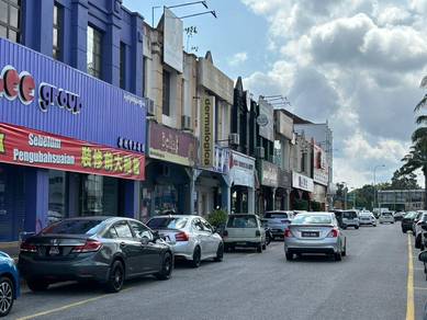 Lagenda Height 2 Storey ShopLot
