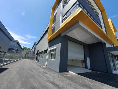 New Semi D factory warehouse Xme Nilai next to highway