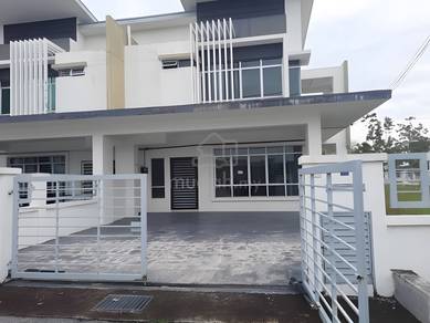 Owner Jual Murah !!! [Below Market Price 35%] Sendayan Corner Houses