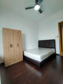 Common room (NEW Bed, Wardrobe) at Princess Cove - 5 mins walk to CIQ
