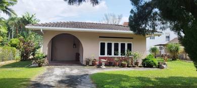 Single storey bungalow at Taman Westpool, Ipoh, Perak.