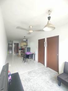 BILIK Flora Damansara