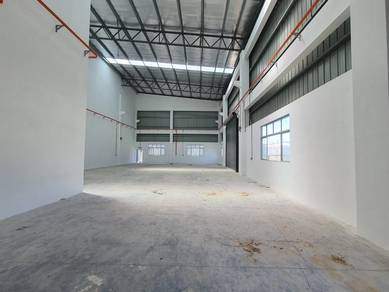 8658sf Semi D factory warehouse Xme Nilai next to highway