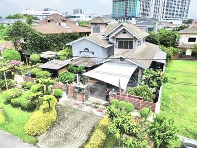 (BELOW MARKET) Bungalow 2 Sty, SS 12, Subang Jaya