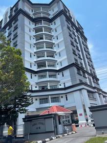 Desa Pines Apartment