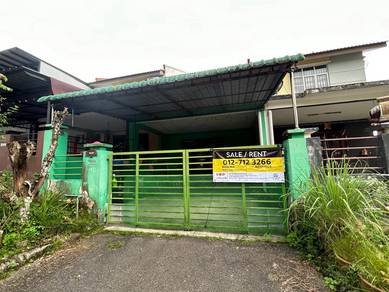 TAMAN SRI PUTRI DOUBLE STOREY NEARBY EXIT TO HIGHWAY  - For Sale